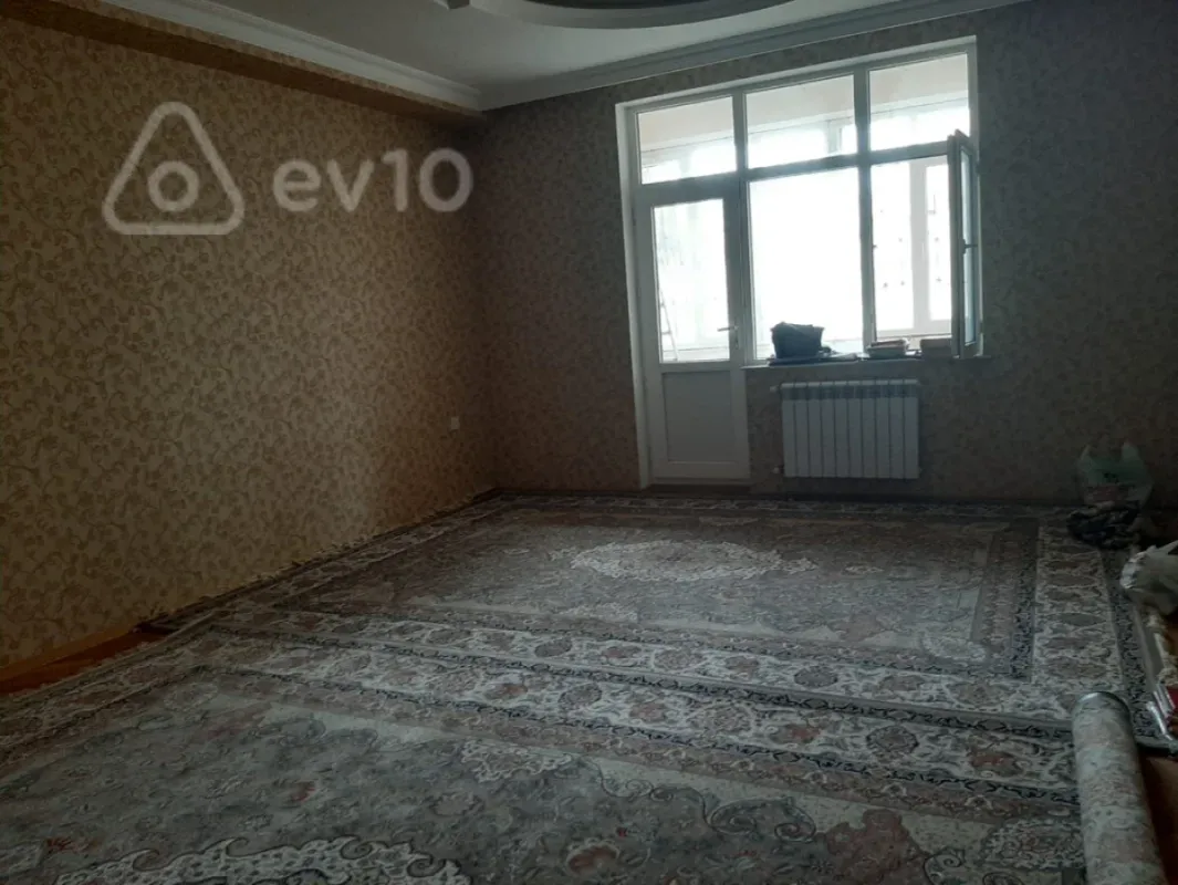 Kirayə verilir 4 otaqlı yeni tikili 150 m²