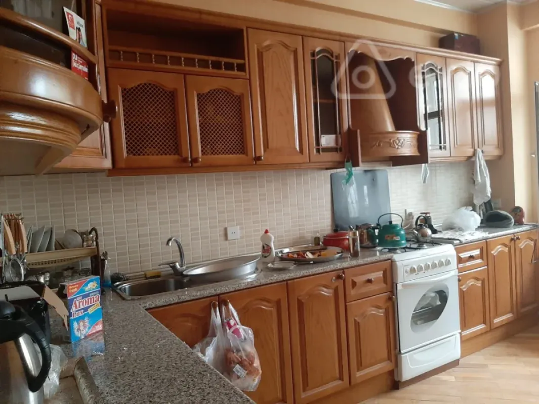 Kirayə verilir 4 otaqlı yeni tikili 150 m²