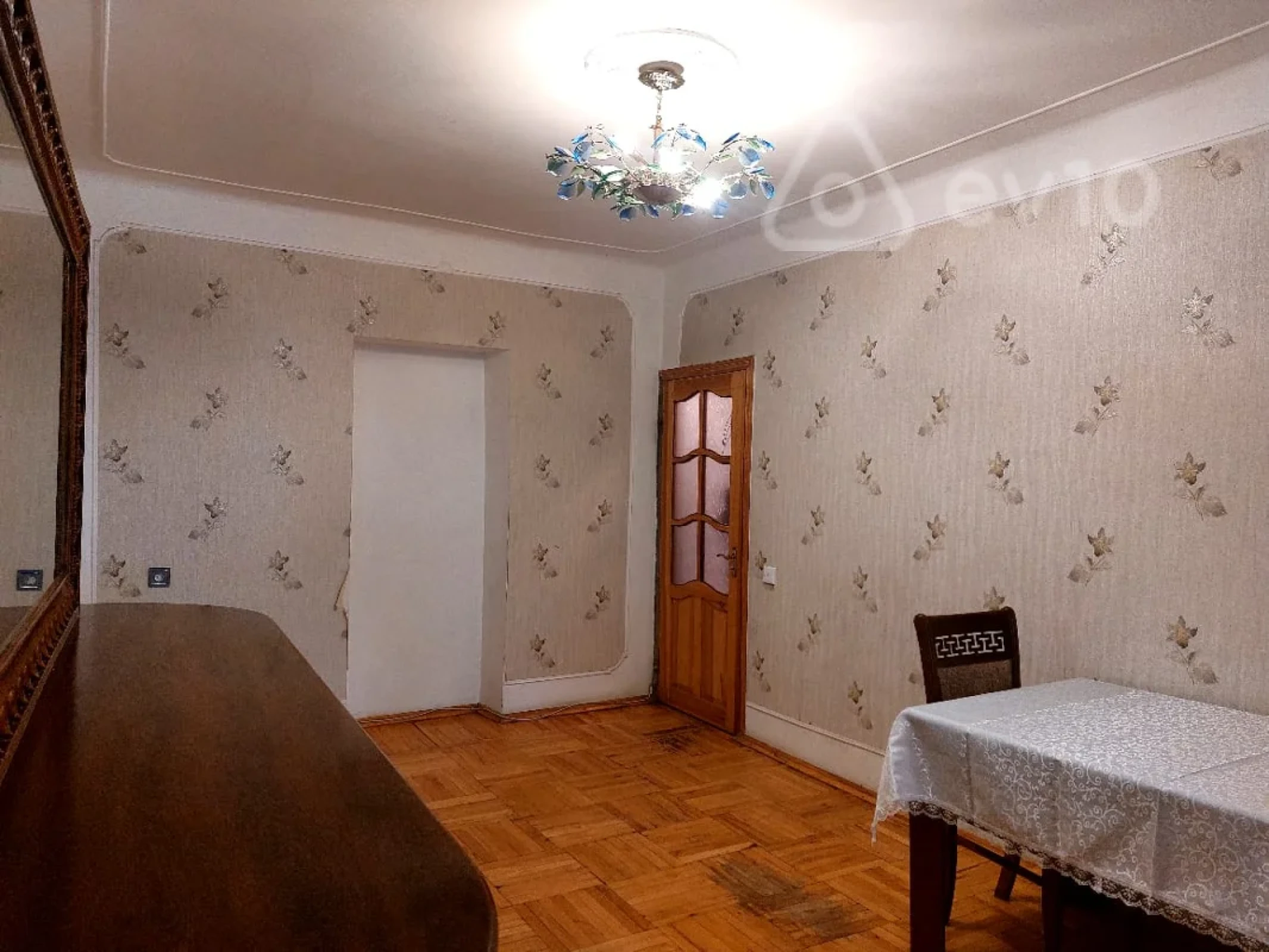 Kirayə verilir 3 otaqlı köhnə tikili 63 m²