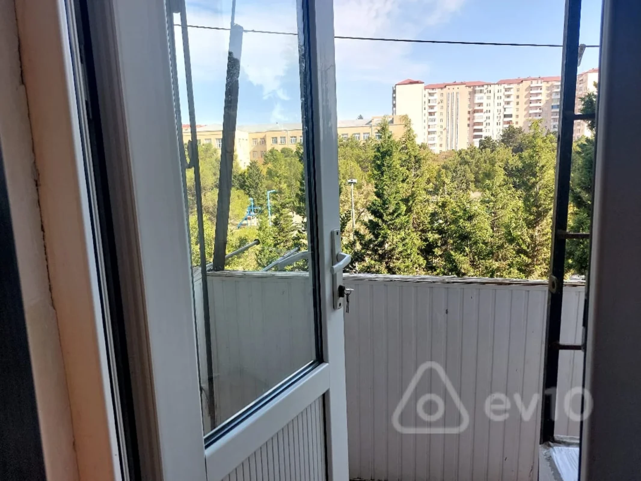 Kirayə verilir 3 otaqlı köhnə tikili 63 m²