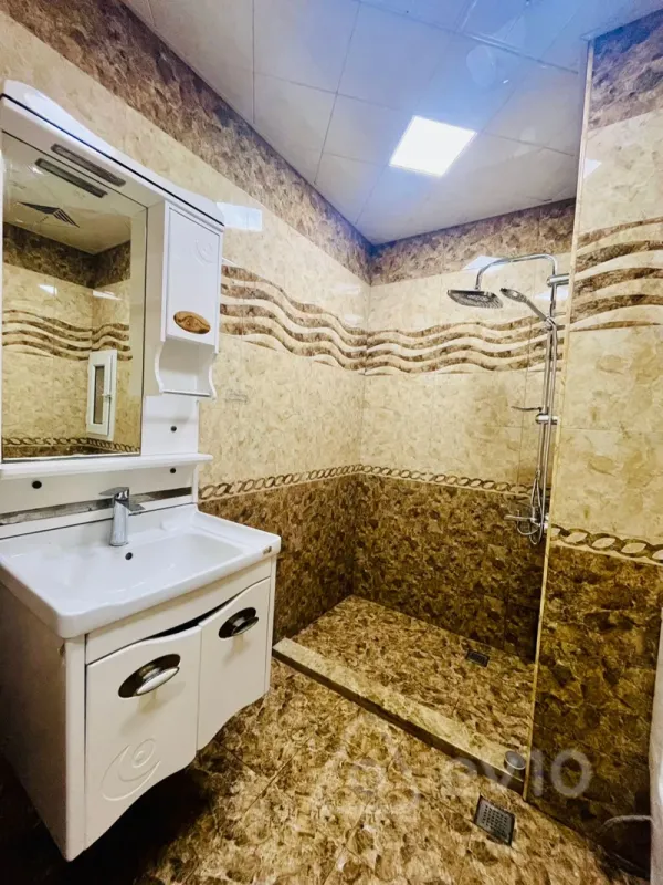 Satılır 2 otaqlı köhnə tikili 60 m²