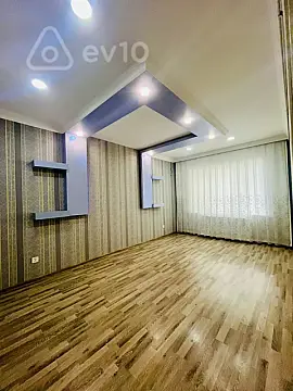 Satılır 2 otaqlı köhnə tikili 60 m²