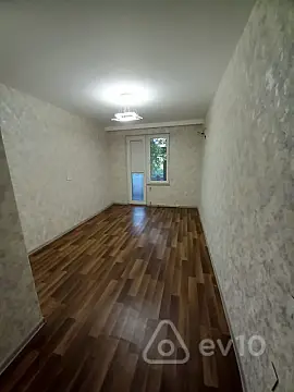 Satılır 3 otaqlı köhnə tikili 92 m²