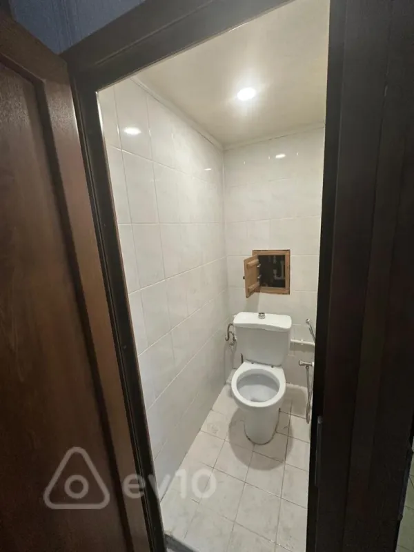 Kirayə verilir 2 otaqlı köhnə tikili 65 m²