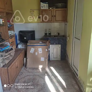 Kirayə verilir 4 otaqlı köhnə tikili 130 m²