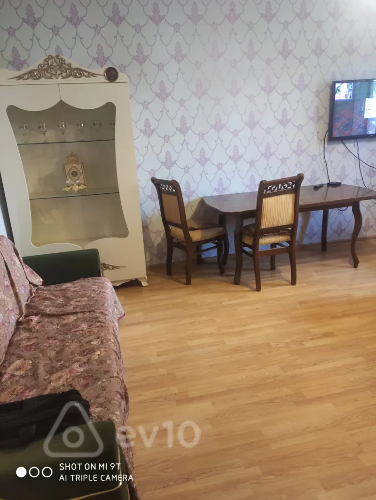 Kirayə verilir 4 otaqlı köhnə tikili 130 m²