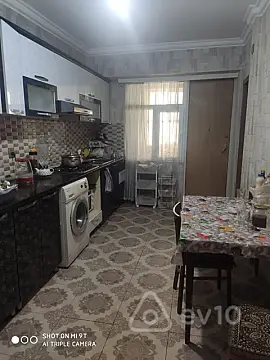 Kirayə verilir 4 otaqlı köhnə tikili 130 m² — Bakı, Nərimanov 4 otaq 130.00 m²