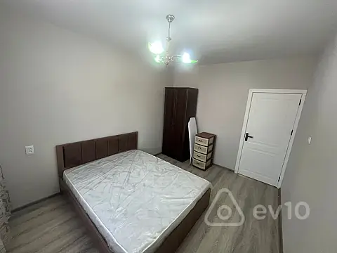 Kirayə verilir 3 otaqlı köhnə tikili 79 m²
