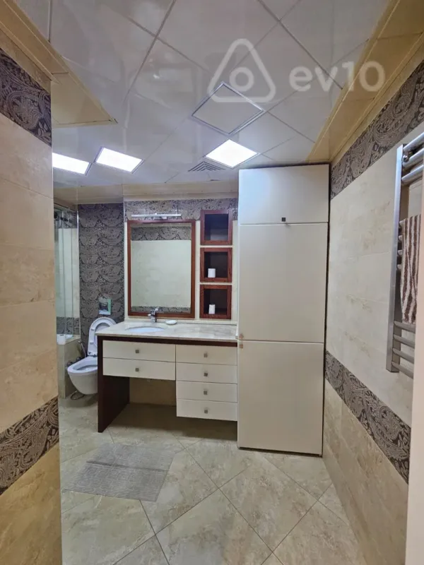 Kirayə verilir 2 otaqlı yeni tikili 75 m²