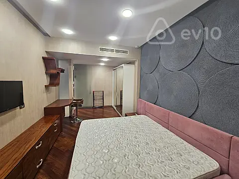 Kirayə verilir 2 otaqlı yeni tikili 75 m²