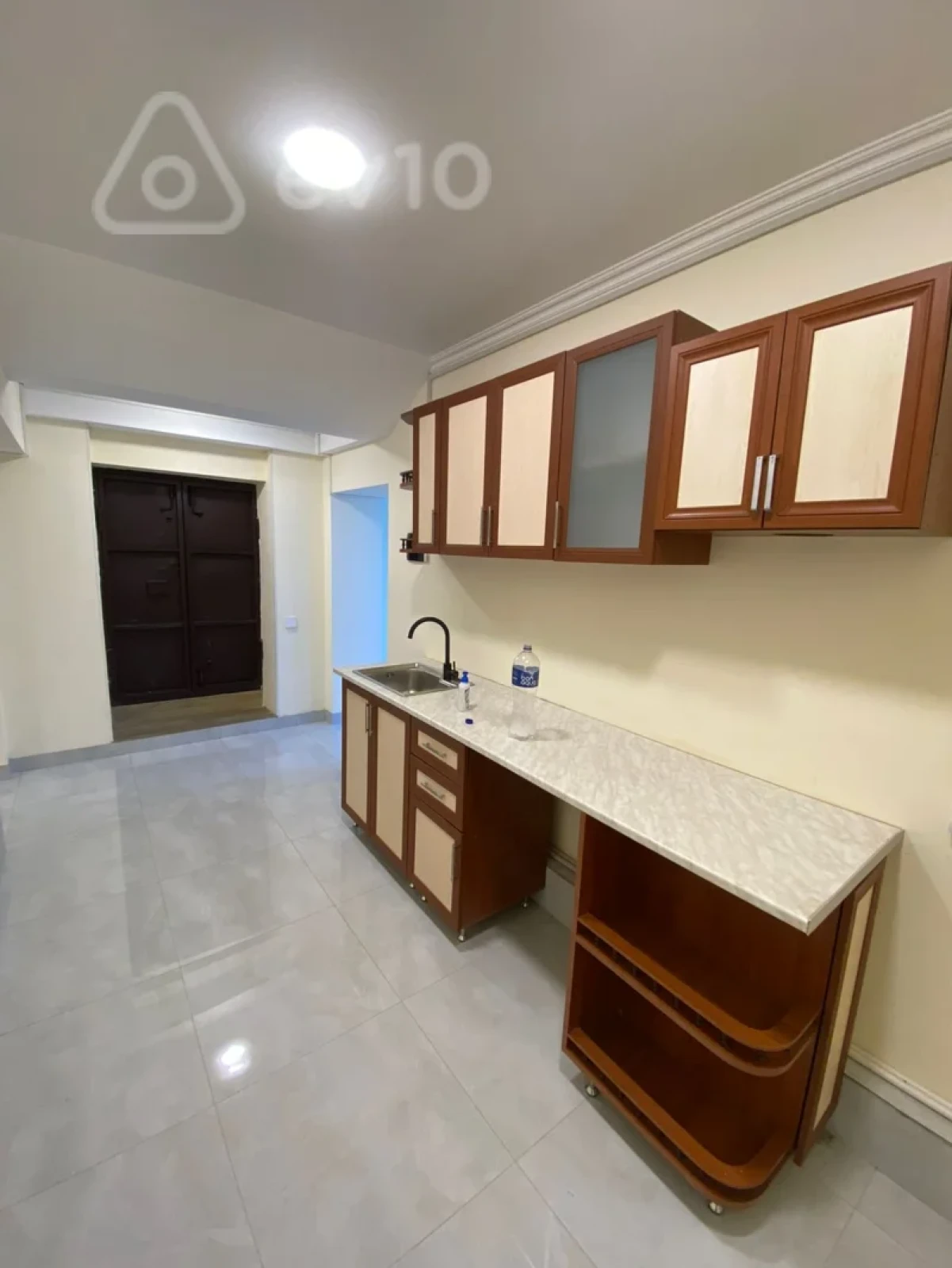 Kirayə verilir mənzil 265 m²