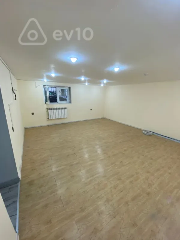 Kirayə verilir mənzil 265 m²