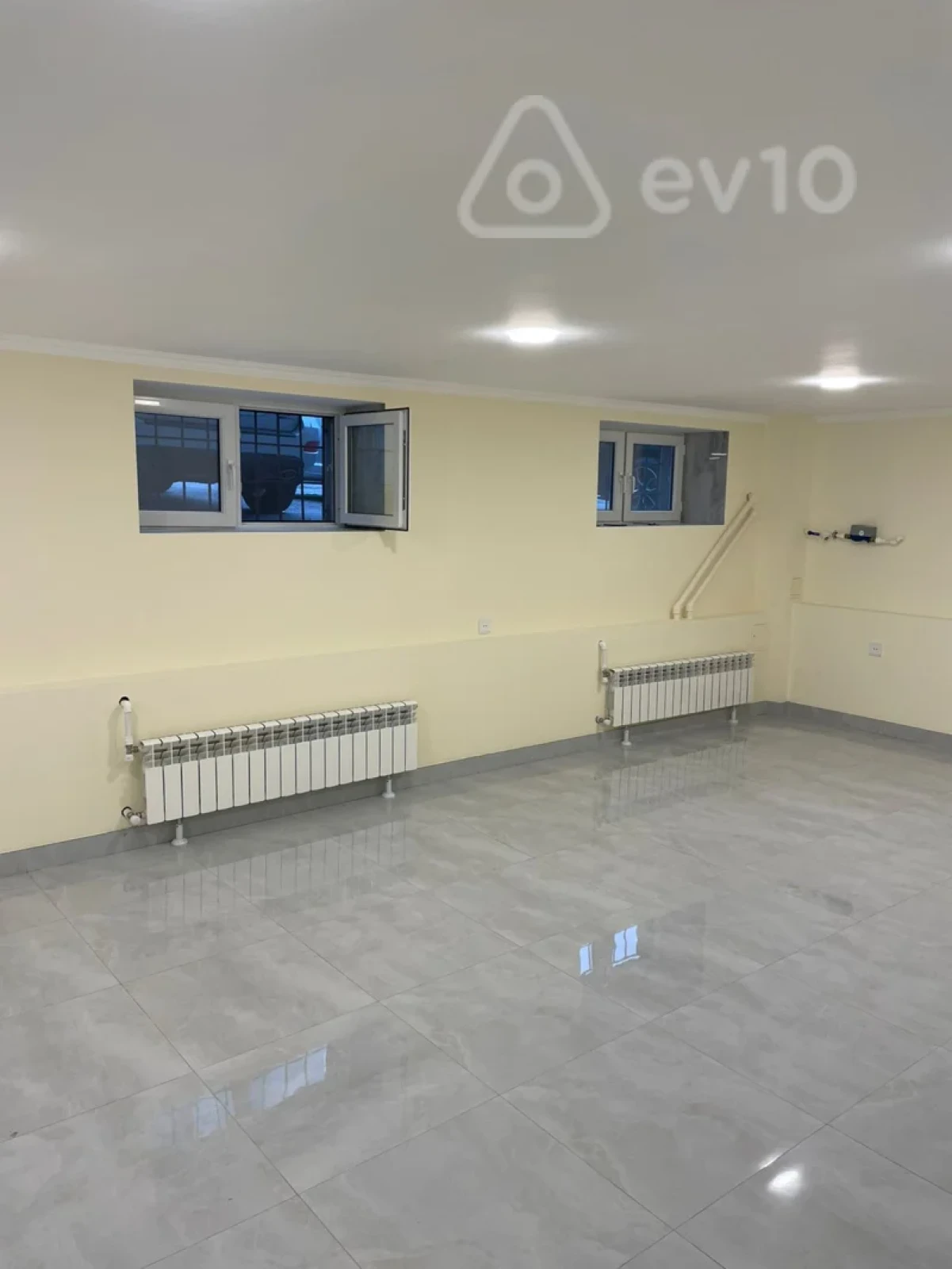 Kirayə verilir mənzil 265 m²
