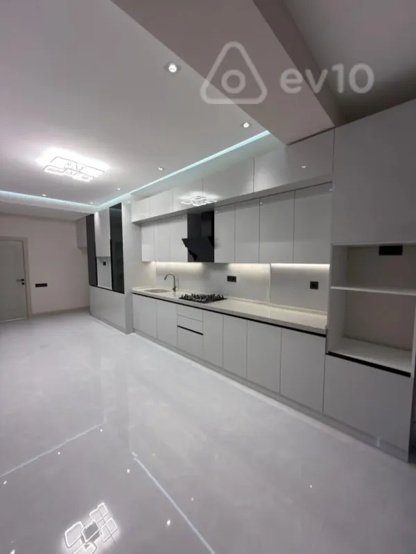 Satılır 3 otaqlı yeni tikili 142 m²