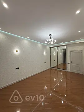 Satılır 3 otaqlı yeni tikili 142 m²
