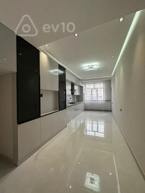 Satılır 3 otaqlı yeni tikili 142 m²