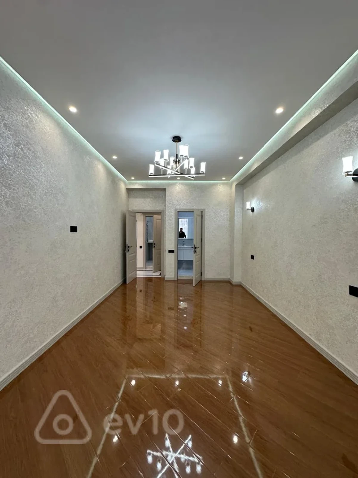 Satılır 3 otaqlı yeni tikili 142 m²