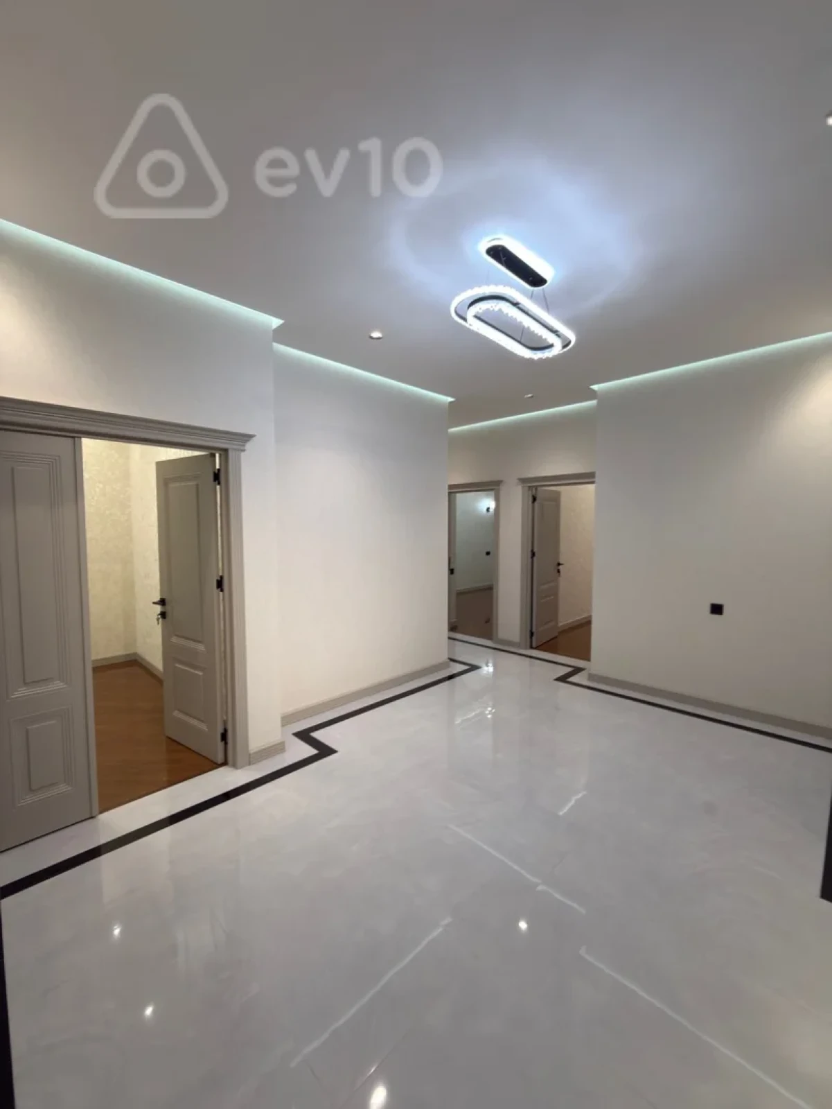 Satılır 3 otaqlı yeni tikili 142 m²