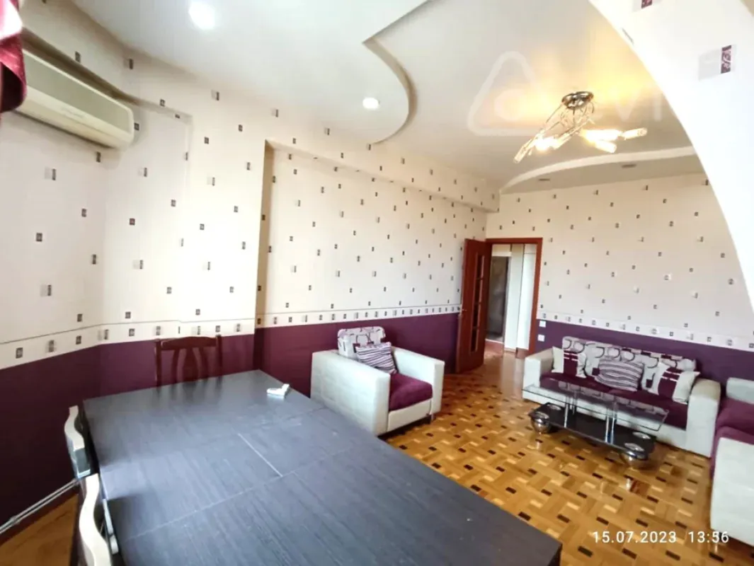 Kirayə verilir 2 otaqlı yeni tikili 90 m²