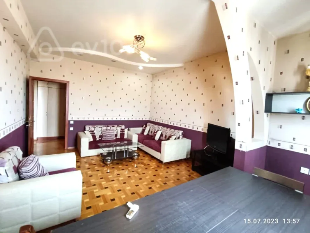 Kirayə verilir 2 otaqlı yeni tikili 90 m²