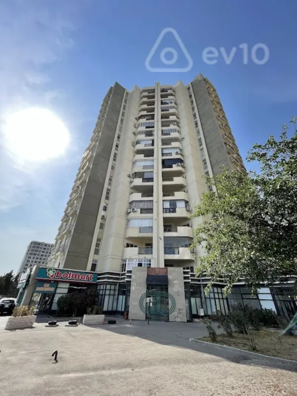Satılır 3 otaqlı yeni tikili 133 m²