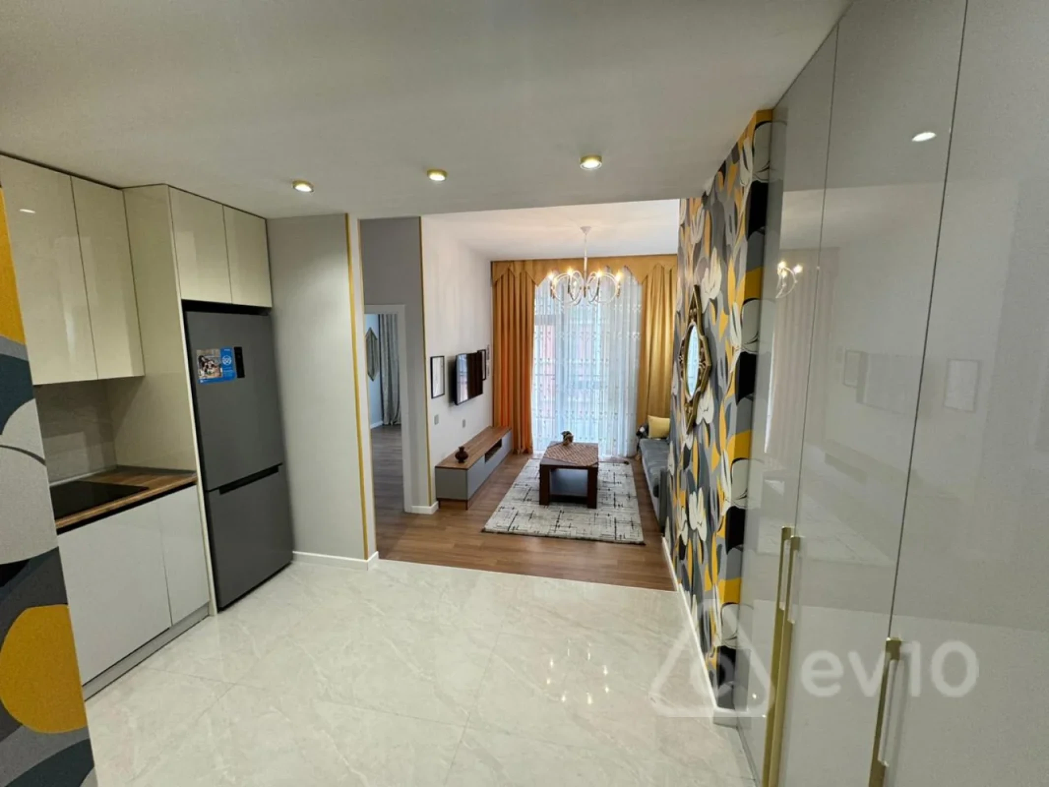 Satılır 2 otaqlı yeni tikili 54 m²