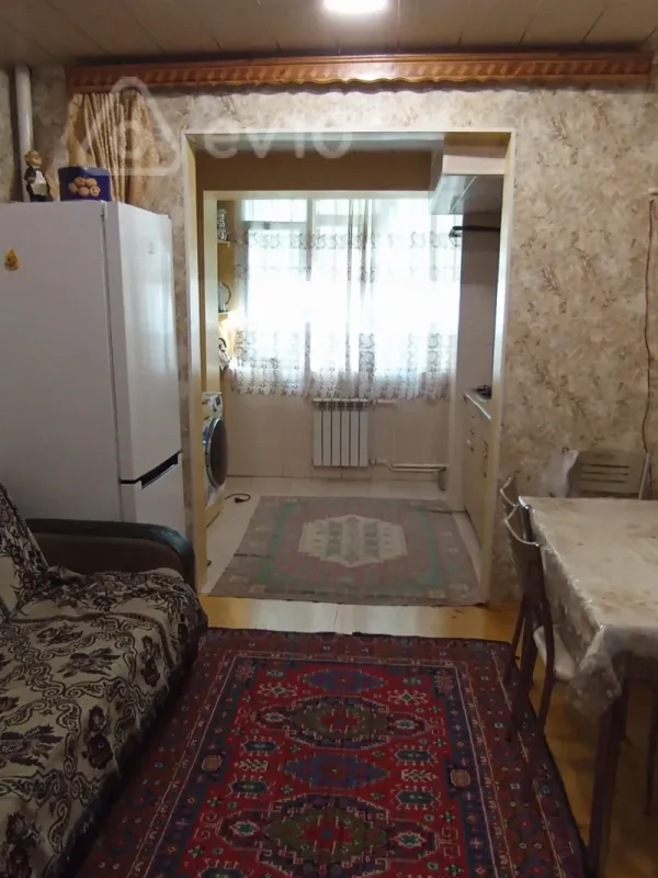 Satılır 5 otaqlı köhnə tikili 100 m²