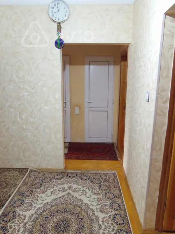 Satılır 5 otaqlı köhnə tikili 100 m²