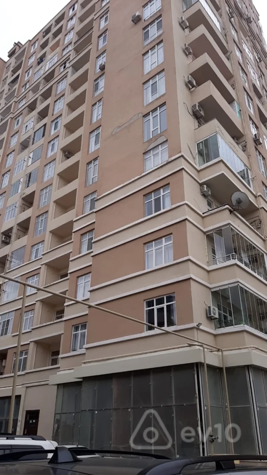 Kirayə verilir 2 otaqlı yeni tikili 65 m²
