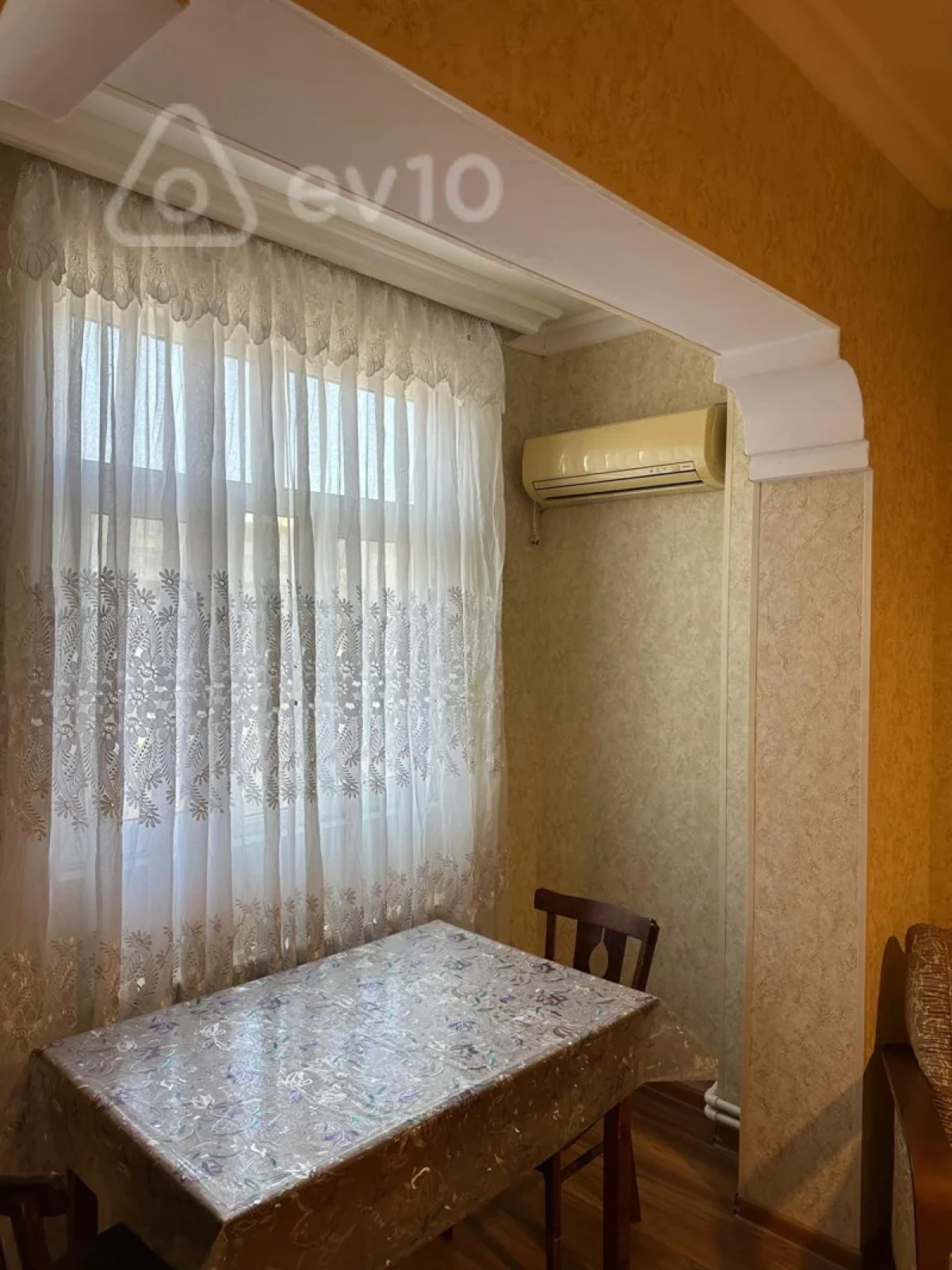 Kirayə verilir 2 otaqlı yeni tikili 65 m²