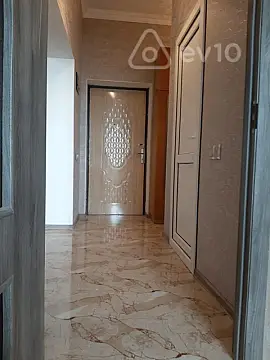 Kirayə verilir 2 otaqlı yeni tikili 65 m²
