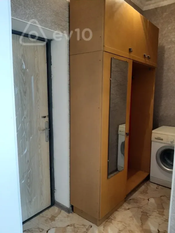 Kirayə verilir 2 otaqlı yeni tikili 65 m²