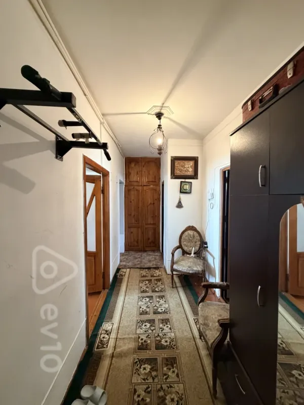 Satılır 3 otaqlı köhnə tikili 67 m²