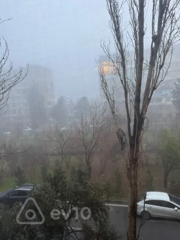 Satılır 4 otaqlı köhnə tikili 90 m²