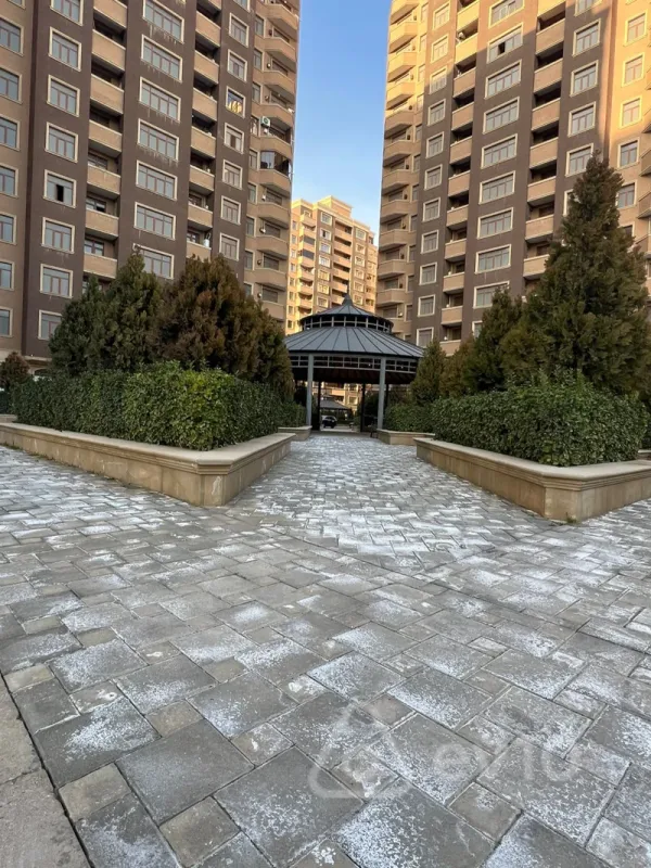 Satılır 4 otaqlı yeni tikili 186 m²