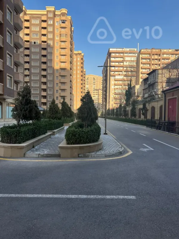 Satılır 4 otaqlı yeni tikili 186 m²