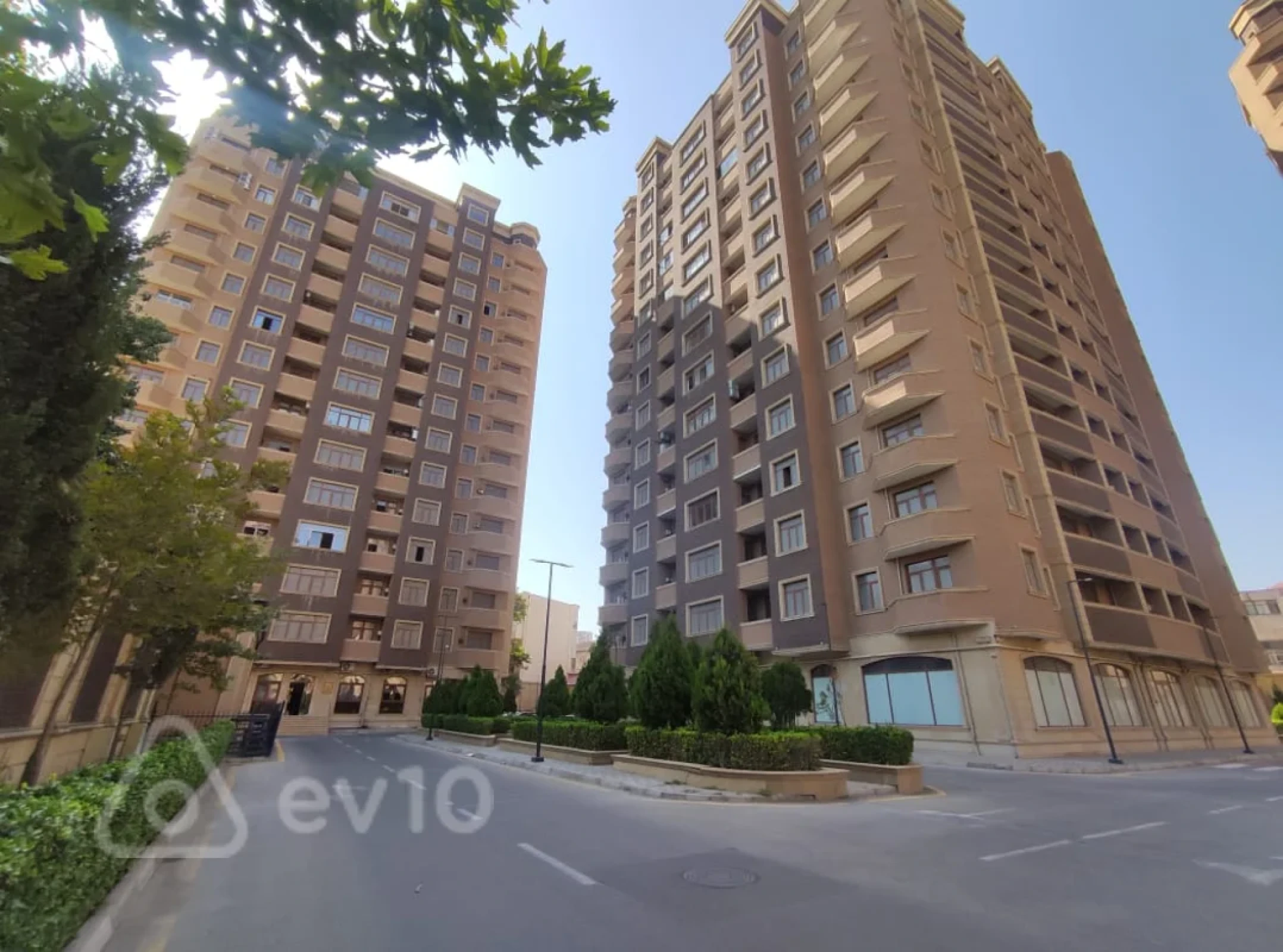 Satılır 4 otaqlı yeni tikili 186 m²