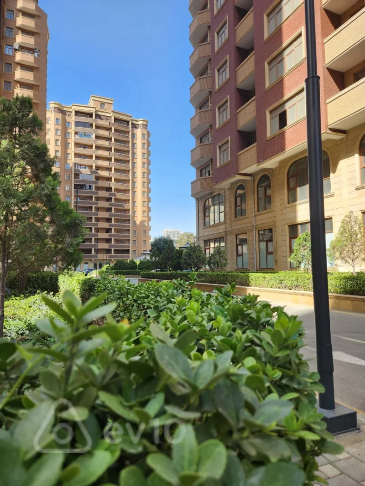 Satılır 4 otaqlı yeni tikili 186 m²