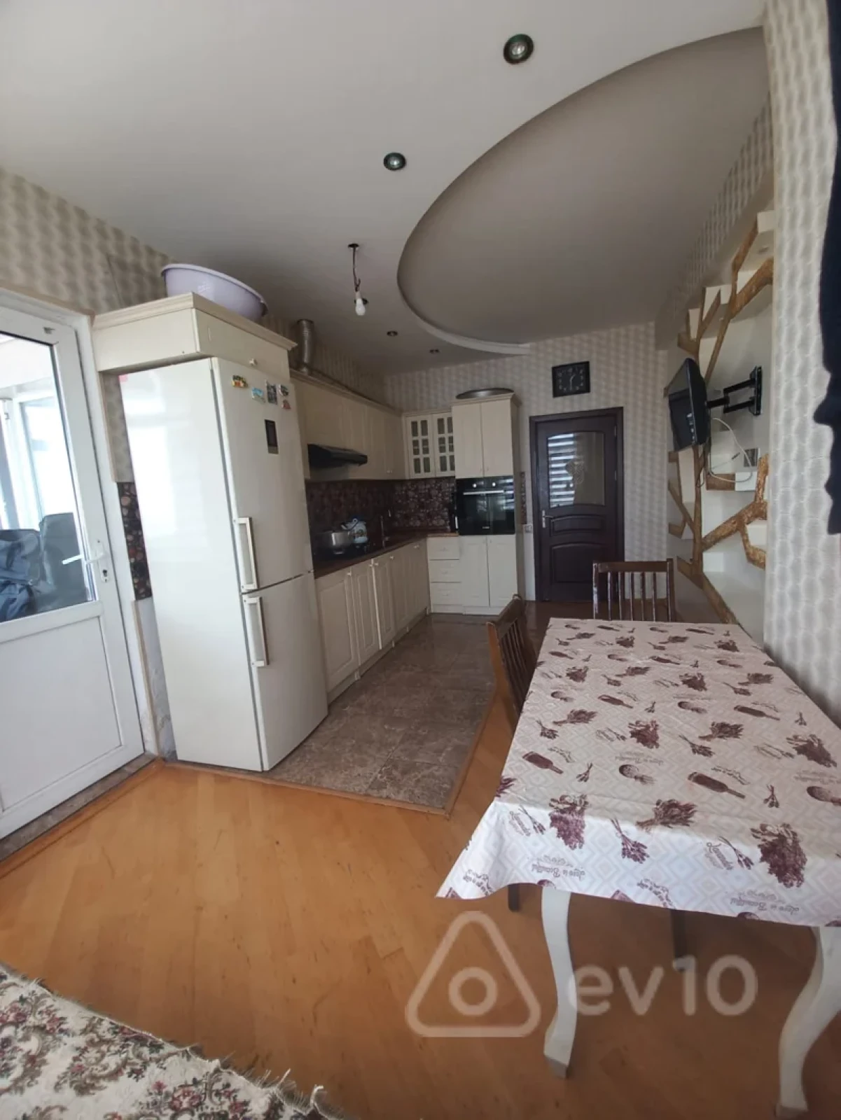 Satılır 3 otaqlı yeni tikili 118 m²