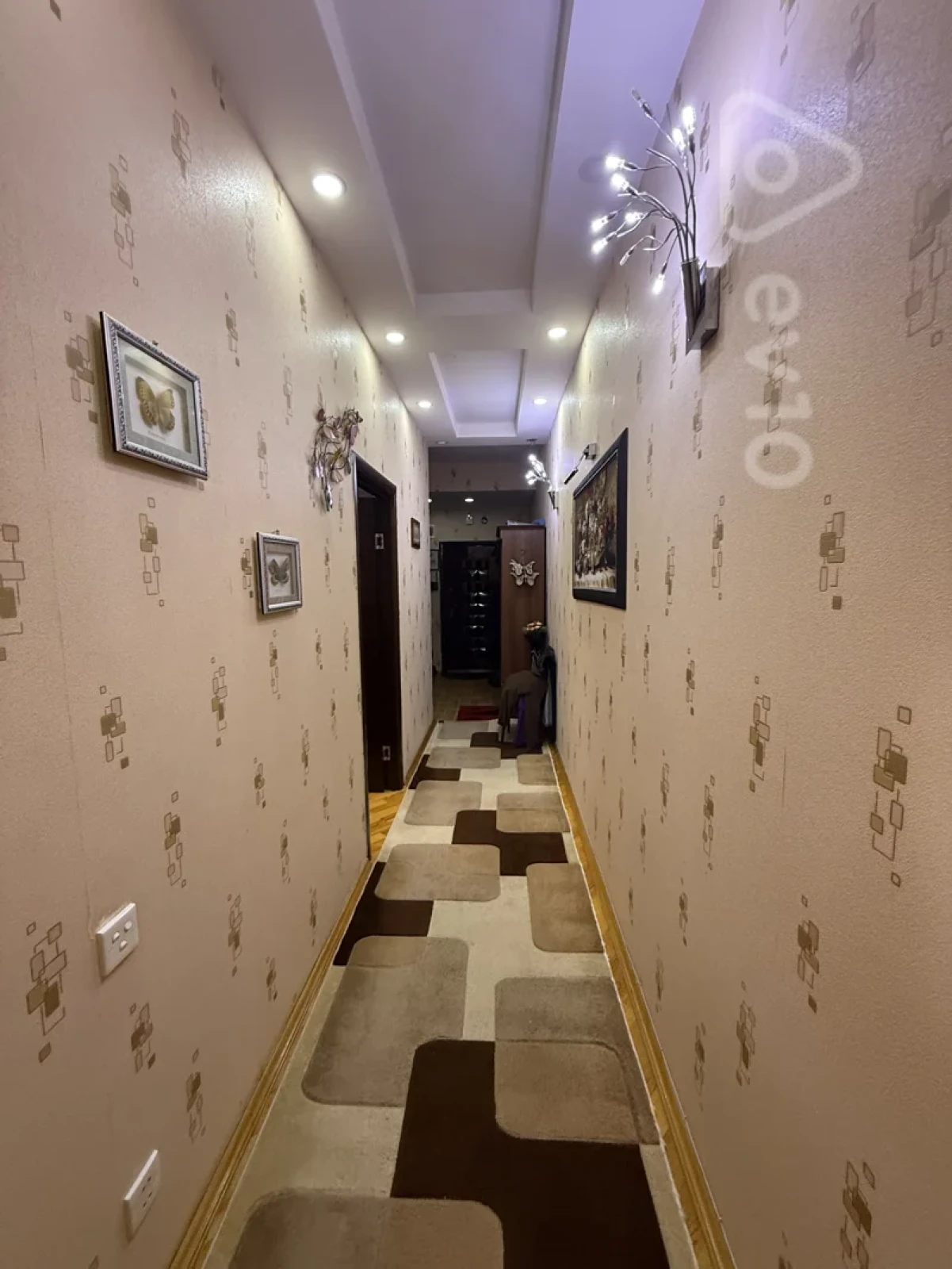 Satılır 2 otaqlı yeni tikili 70 m²