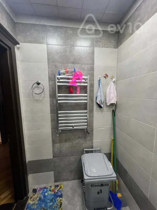 Satılır 3 otaqlı yeni tikili 130 m²