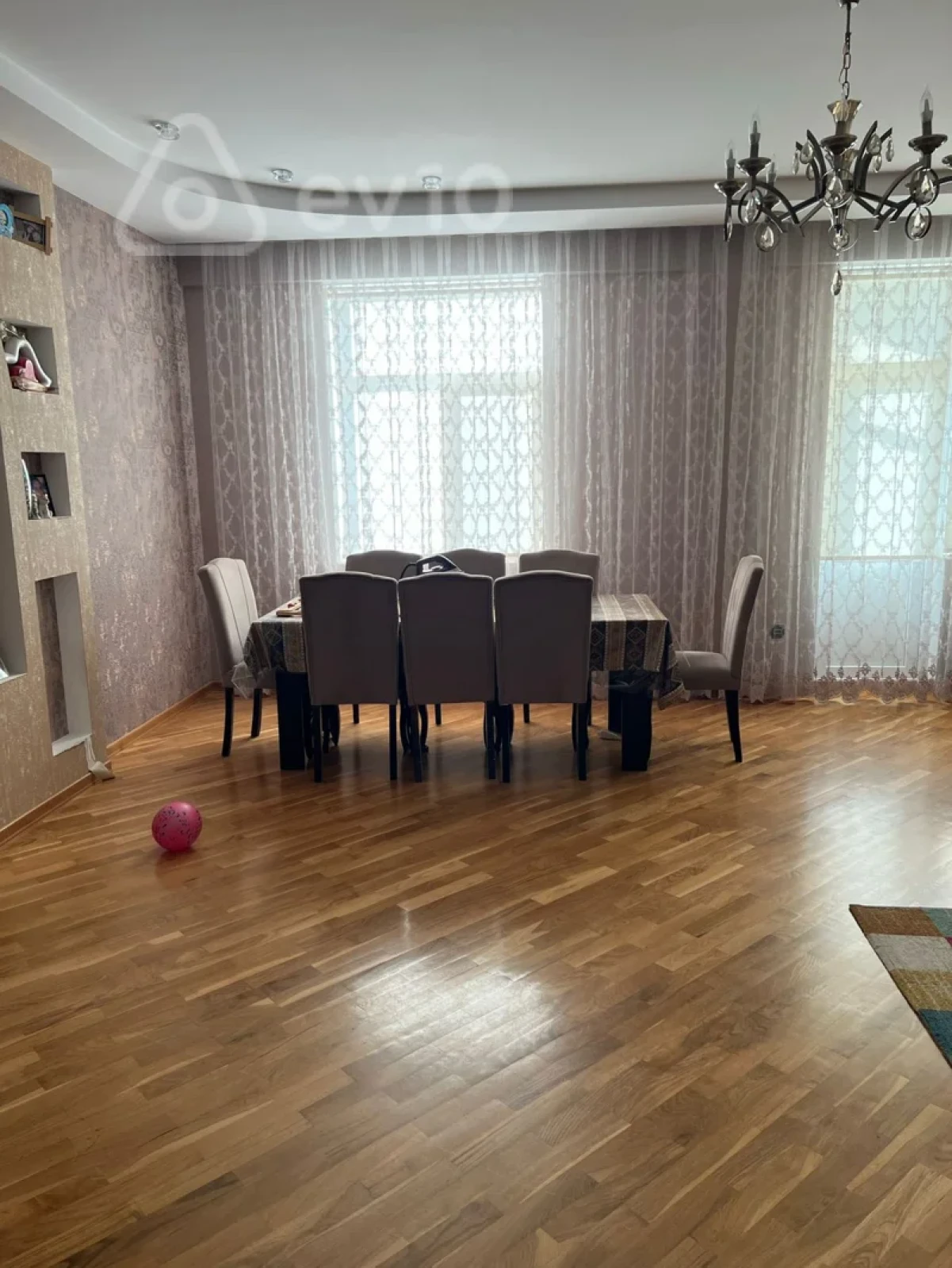 Satılır 3 otaqlı yeni tikili 130 m²