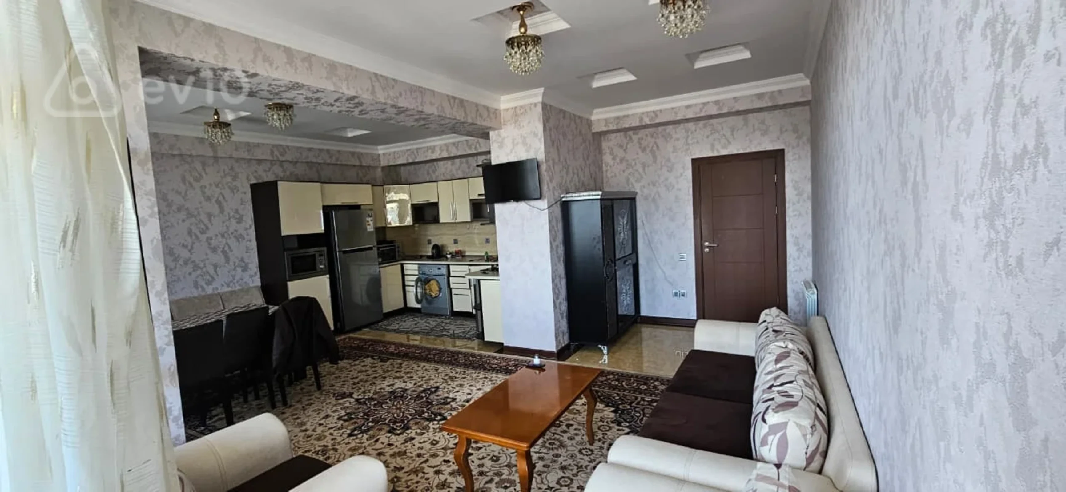 Kirayə verilir 4 otaqlı yeni tikili 180 m²