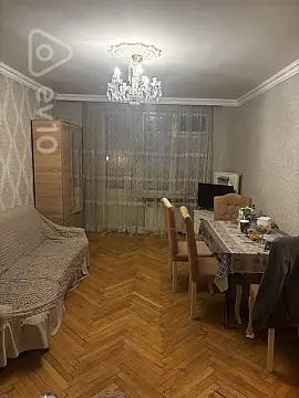 Kirayə verilir 2 otaqlı köhnə tikili 78 m²