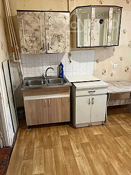 Kirayə verilir 3 otaqlı köhnə tikili 110 m²