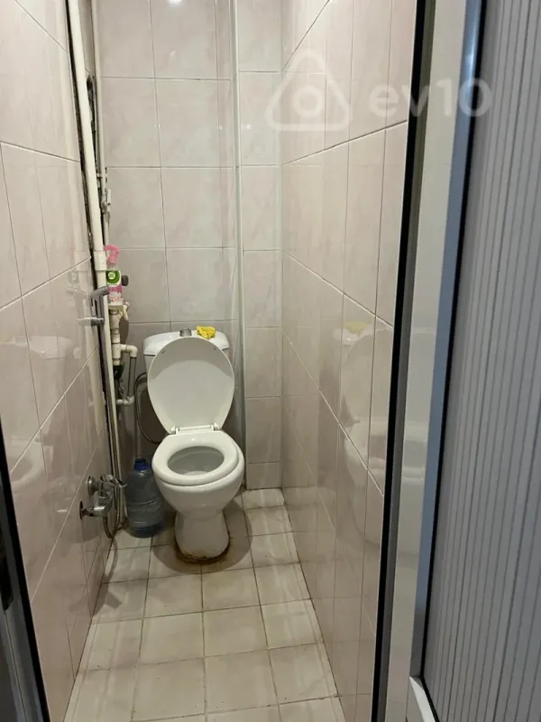 Kirayə verilir 3 otaqlı köhnə tikili 110 m²