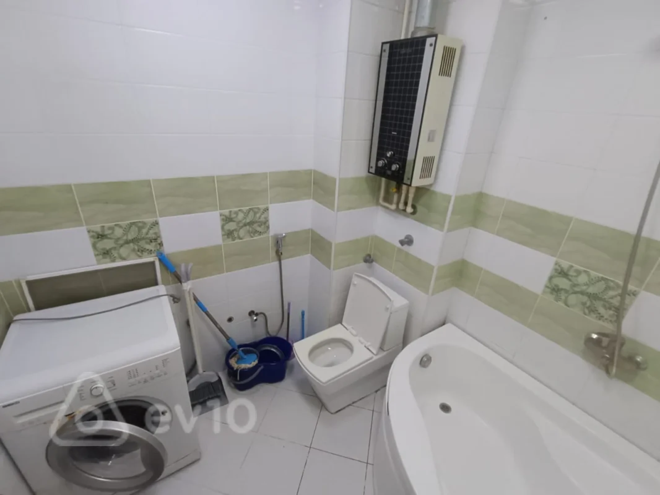 Kirayə verilir 2 otaqlı köhnə tikili 60 m²