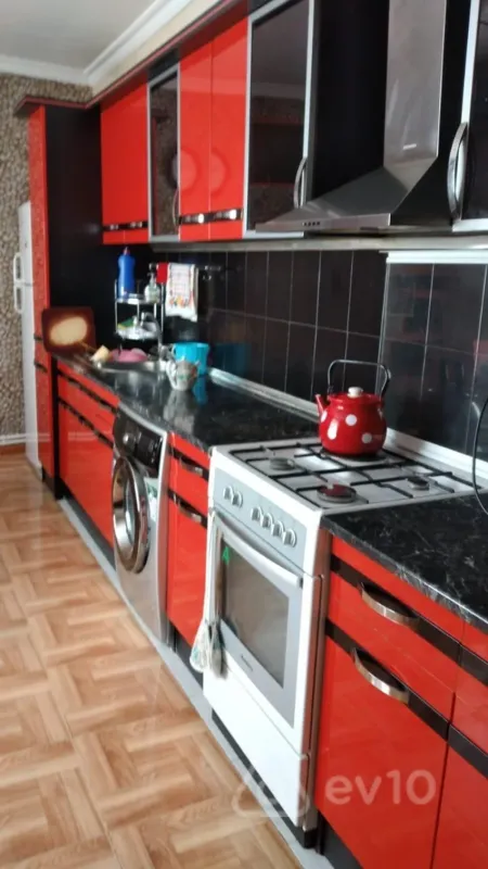 Kirayə verilir 3 otaqlı həyət evi 100 m²