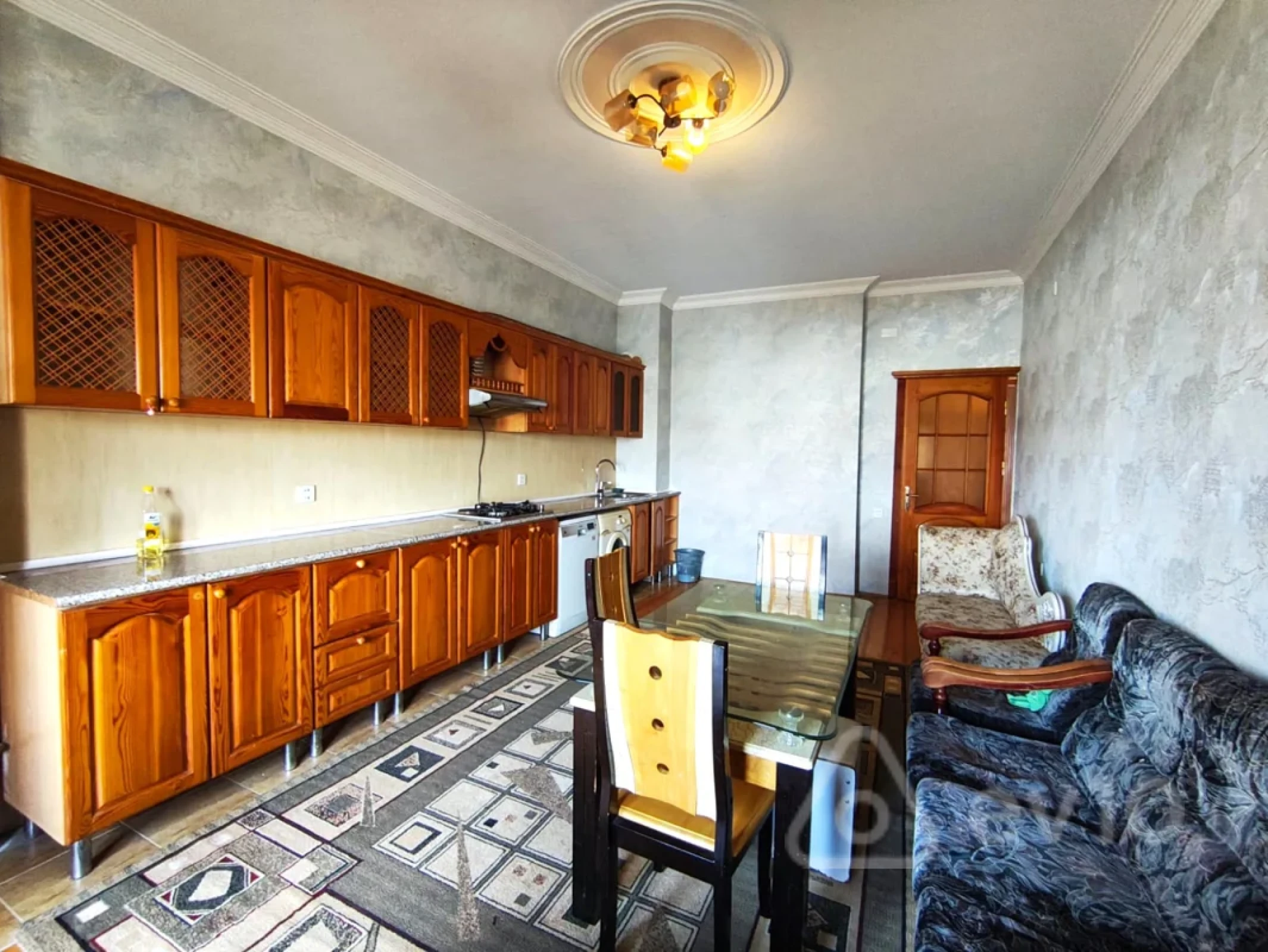 Kirayə verilir 3 otaqlı yeni tikili 150 m²