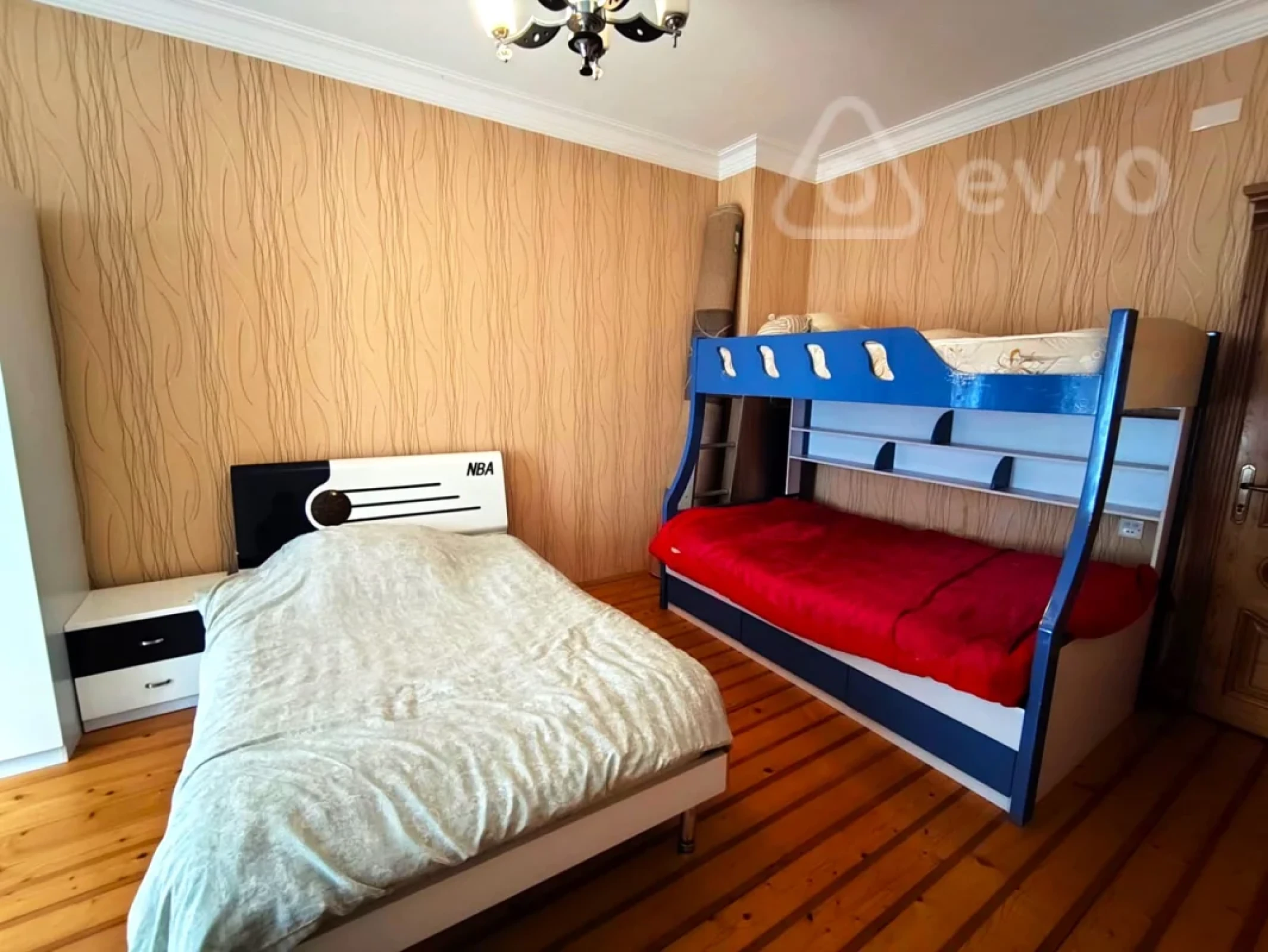 Kirayə verilir 3 otaqlı yeni tikili 150 m²